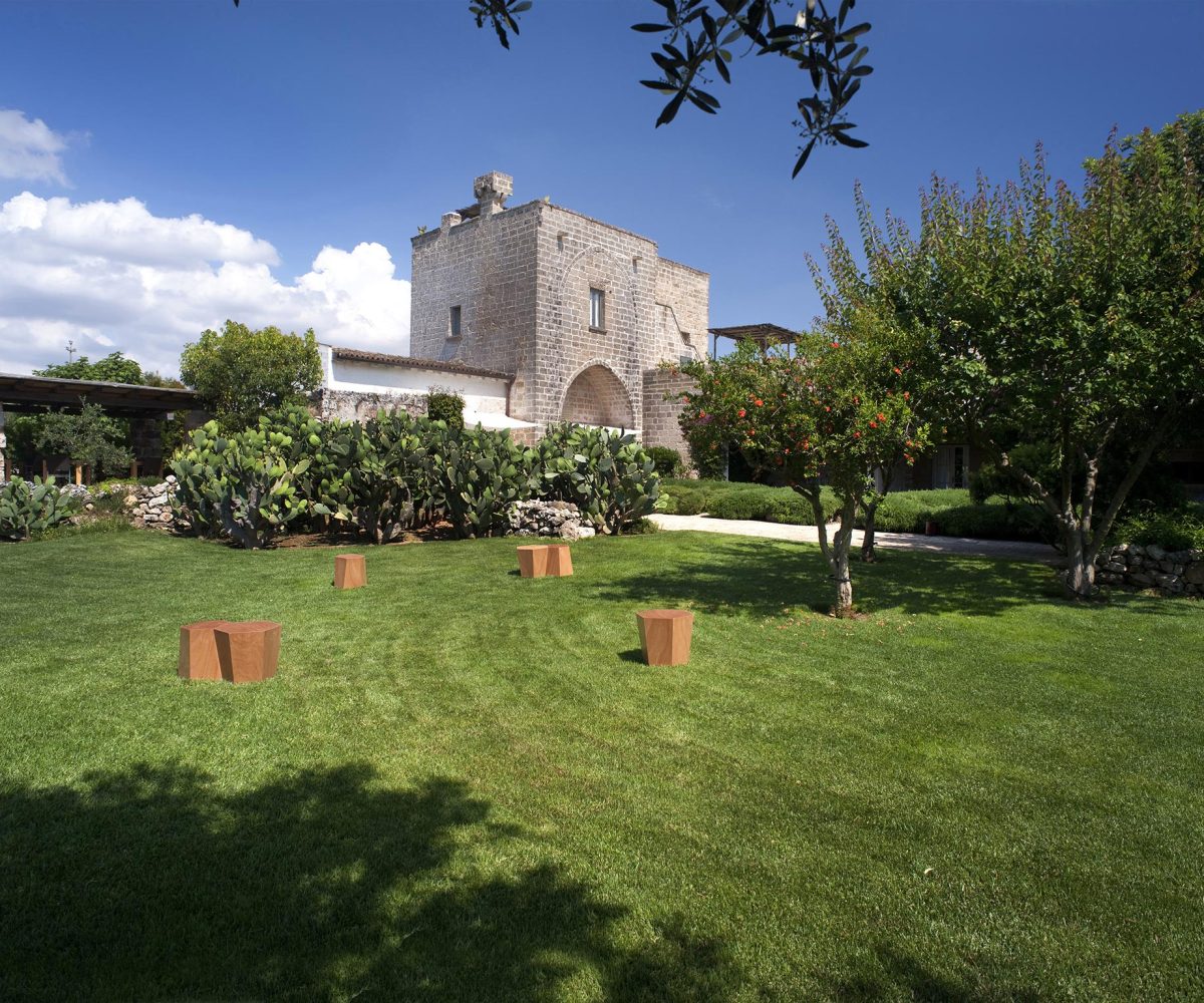 homes puglia farmhouse 01
